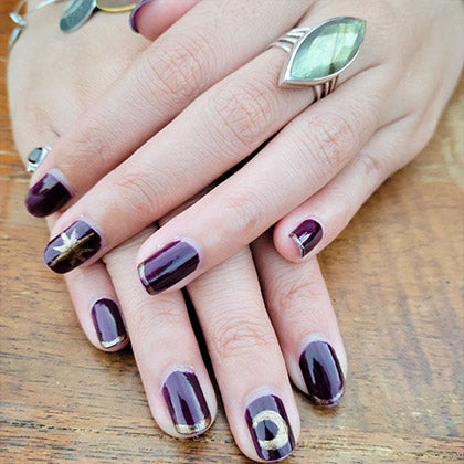 nail art featuring rainbows end natural nail polish