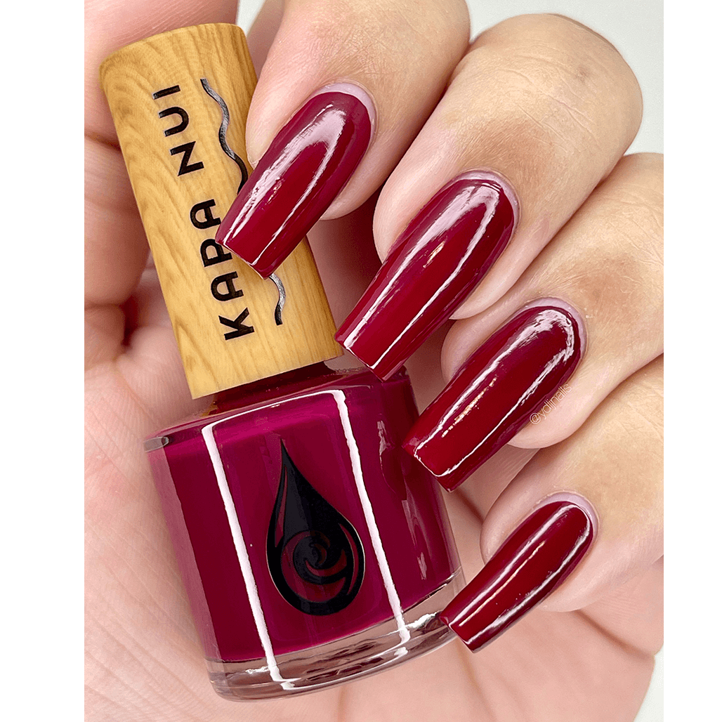 hand swatch of toxin free nail polish color nohea