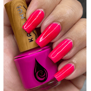 non toxic nail polish in dragon fruit hand swatch
