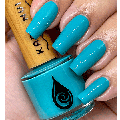 nalu non toxic nail polish hand swatch for starter set